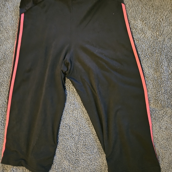 Adidas Capri Jogger Pants Black with Red Stripes - Picture 2 of 6